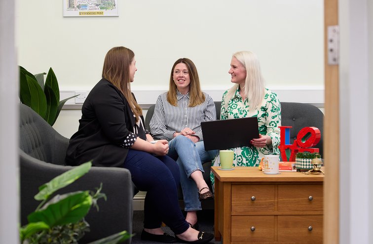 Change Accountants Operations Team: Three People Meeting